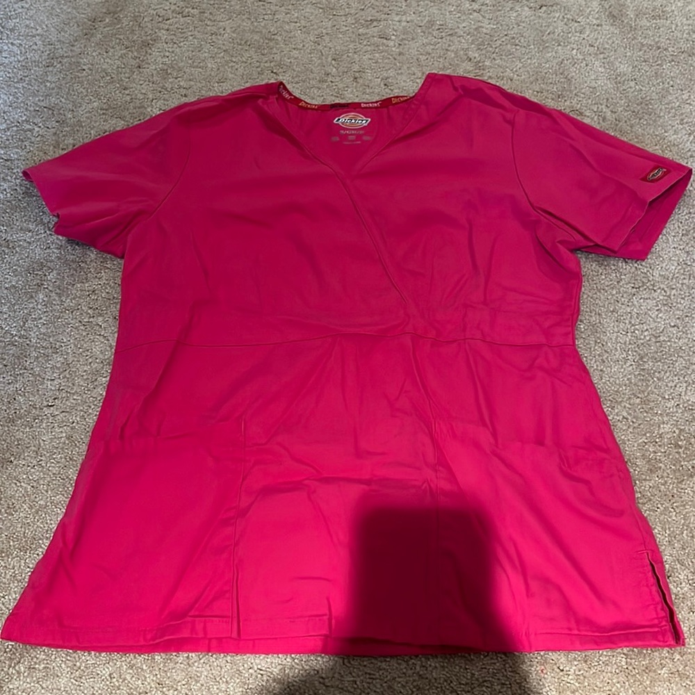 Scrub set
